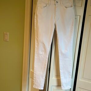 White skinny jeans 2R